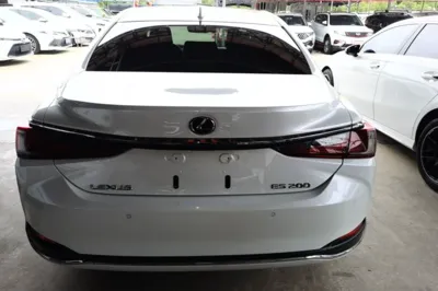 Lexus ES 2018, 84400 км, за 22865 USD