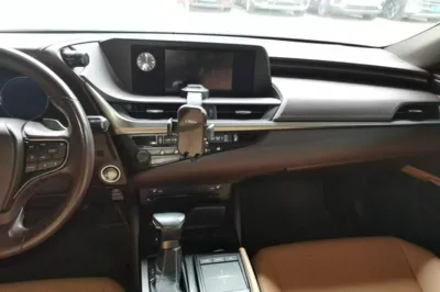 Lexus ES 2018, 84400 км, за 22865 USD - фото 16