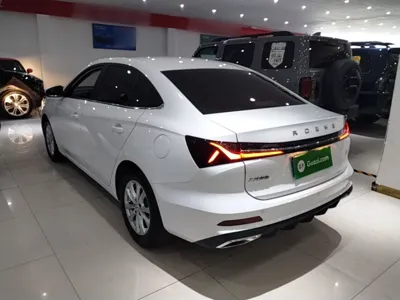 Roewe i5 2023, 7100 км, за 8465 USD
