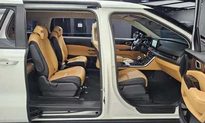 Kia Canival 2023, 51223 км, за 17509.08 USD - фото 12
