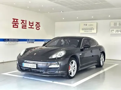 Porsche Panamera 2010, 217000 км, за 5759.41 USD