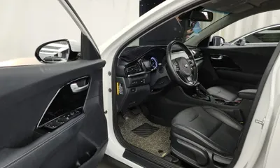 Kia Niro 2020, 62738 км, за 11166.17 USD - фото 10