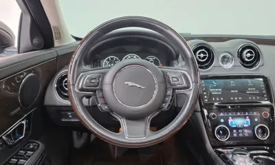 Jaguar XJ 2016, 55151 км, за 14866.2 USD - фото 13