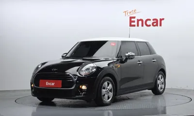 MINI Cooper · 2017 год