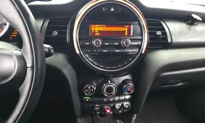 MINI Cooper 2017, 56231 км, за 6367.34 USD - фото 14