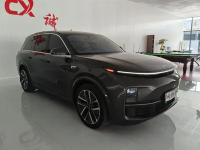 Li Auto Li L8 2024, 30000 км, за 32975.26 USD