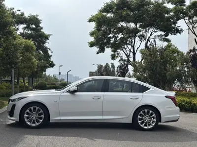Cadillac CT5 2021, 78000 км, за 17627.67 USD