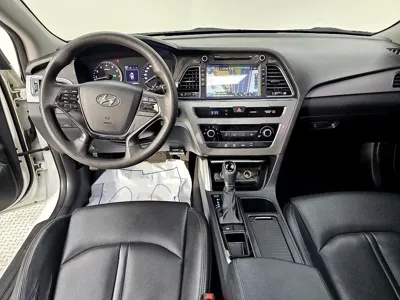 Hyundai Sonata 2016, 234416 км, за 3538.14 USD