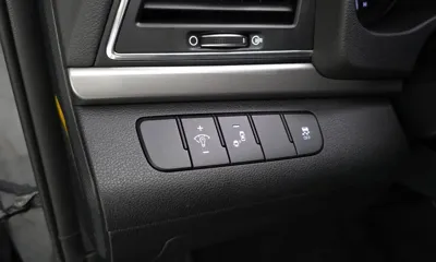 Hyundai Avante 2017, 64655 км, за 6830.61 USD - фото 17