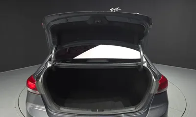 Hyundai Avante 2017, 64655 км, за 6830.61 USD - фото 20