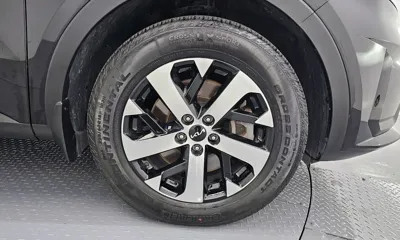 Kia Sorento 2023, 48677 км, за 18851.81 USD