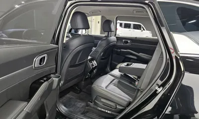 Kia Sorento 2023, 48677 км, за 18851.81 USD - фото 11