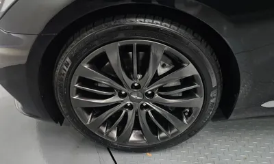 Genesis G80 2017, 162496 км, за 10241.16 USD