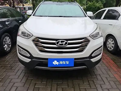 Hyundai Santa Fe 2014, 135800 км, за 3594.8 USD