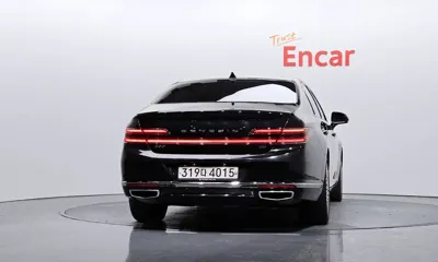 Genesis G90 2019, 117139 км, за 17801.31 USD