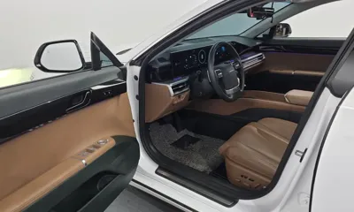 Hyundai Grandeur 2023, 162375 км, за 17589.59 USD - фото 10