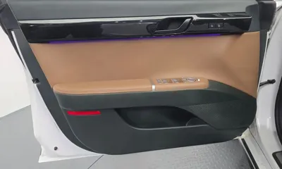 Hyundai Grandeur 2023, 162375 км, за 17589.59 USD - фото 24