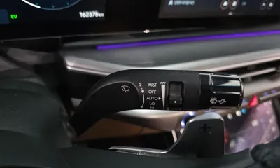 Hyundai Grandeur 2023, 162375 км, за 17589.59 USD - фото 28