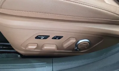 Hyundai Grandeur 2023, 162375 км, за 17589.59 USD - фото 31