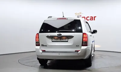 Kia Canival 2013, 191043 км, за 2888.28 USD