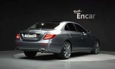 Mercedes-Benz E-Class 2019, 109531 км, за 17524.44 USD