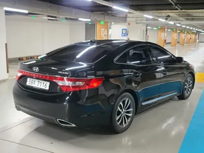 Hyundai Grandeur 2012, 54102 км, за 3577.94 USD