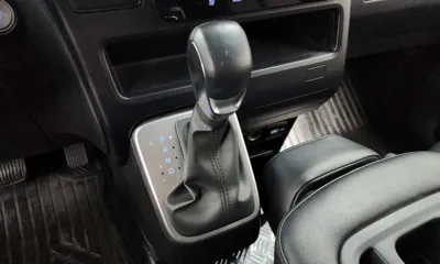 Hyundai Staria 2022, 46047 км, за 18241.05 USD - фото 9
