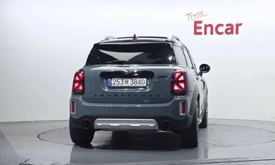 MINI Countryman 2022, 63124 км, за 16345.02 USD