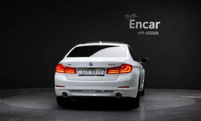 BMW 5-Series 2018, 73834 км, за 15857.28 USD