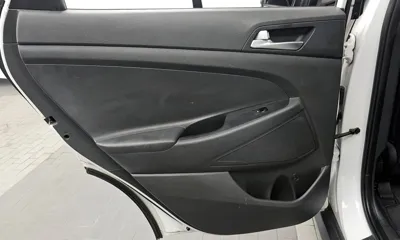 Hyundai Tucson 2016, 42072 км, за 8790.78 USD - фото 25