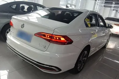 Volkswagen Bora 2023, 34700 км, за 11788 USD - фото 6