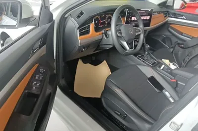 Volkswagen Bora 2023, 34700 км, за 11788 USD - фото 18