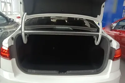 Volkswagen Bora 2023, 34700 км, за 11788 USD - фото 22