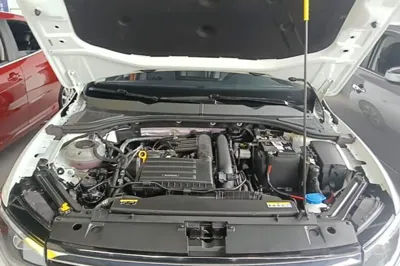 Volkswagen Bora 2023, 34700 км, за 11788 USD - фото 24
