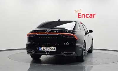 Hyundai Grandeur 2023, 43845 км, за 16738.87 USD