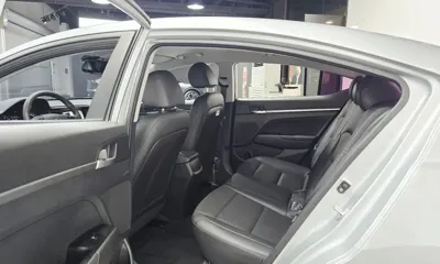 Hyundai Avante 2020, 41536 км, за 7680.19 USD - фото 11