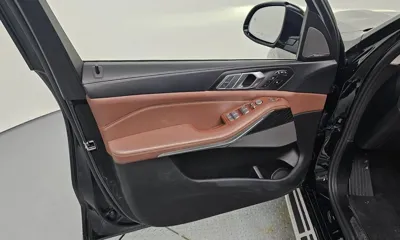 BMW X7 2021, 58140 км, за 45596.12 USD - фото 24
