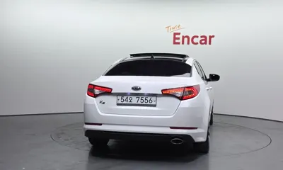Kia K5 2011, 116663 км, за 3964.32 USD