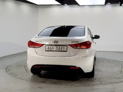 Hyundai Avante 2011, 191380 км, за 1712.06 USD