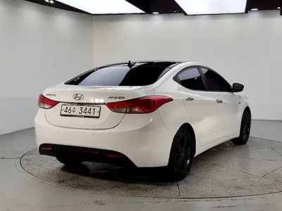 Hyundai Avante 2011, 191380 км, за 1712.06 USD