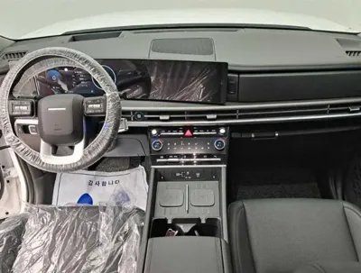 Hyundai Santafe 2025, 8747 км, за 23296.57 USD - фото 6