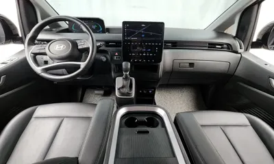 Hyundai Staria 2025, 18776 км, за 21162.98 USD - фото 7