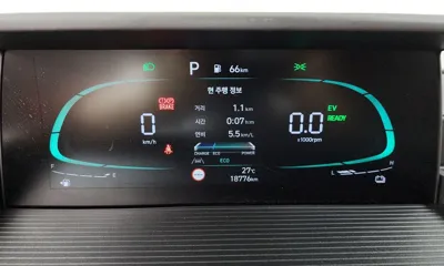 Hyundai Staria 2025, 18776 км, за 21162.98 USD - фото 8