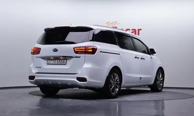 Kia Canival 2020, 69692 км, за 66065.4 USD