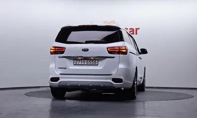 Kia Canival 2020, 69692 км, за 66065.4 USD