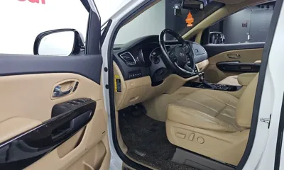 Kia Canival 2020, 69692 км, за 66065.4 USD - фото 10