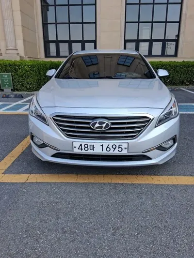 Hyundai Sonata 2015, 191355 км, за 3347.77 USD