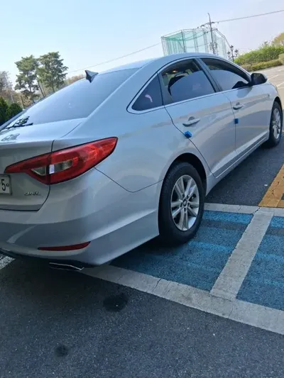 Hyundai Sonata 2015, 191355 км, за 3347.77 USD