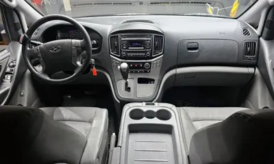 Hyundai Starex 2018, 125213 км, за 6906.08 USD - фото 7