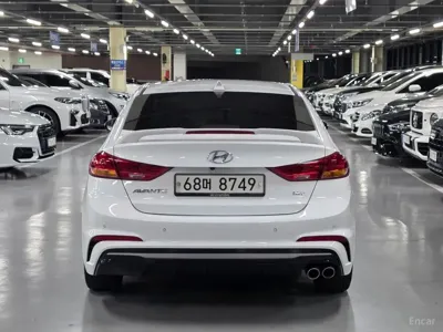 Hyundai Avante 2018, 90500 км, за 5392.93 USD